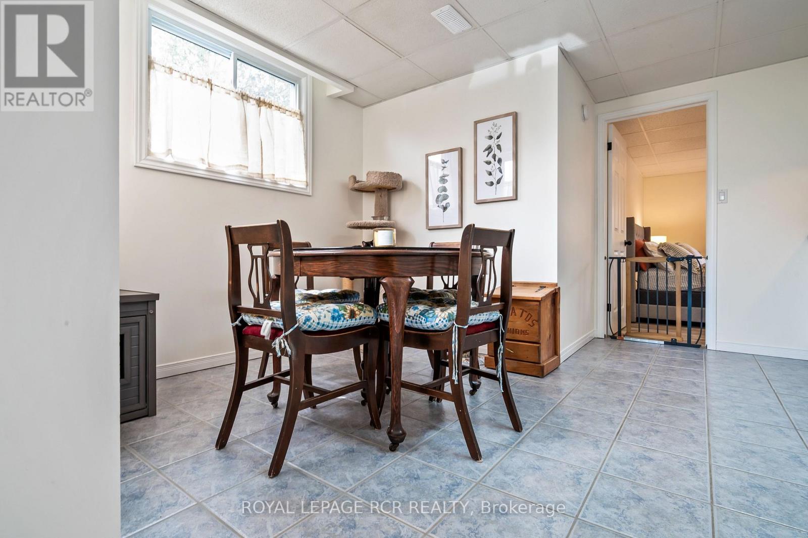 95 Meadow Drive, Orangeville, Ontario  L9W 4K8 - Photo 37 - W12964620