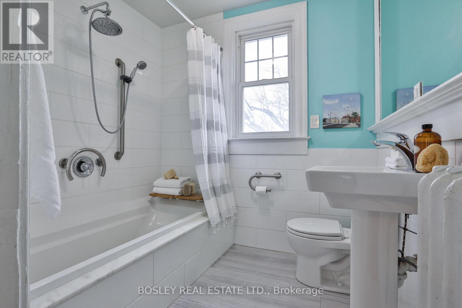 88 Indian Grove, Toronto, Ontario  M6R 2Y4 - Photo 29 - W12964624