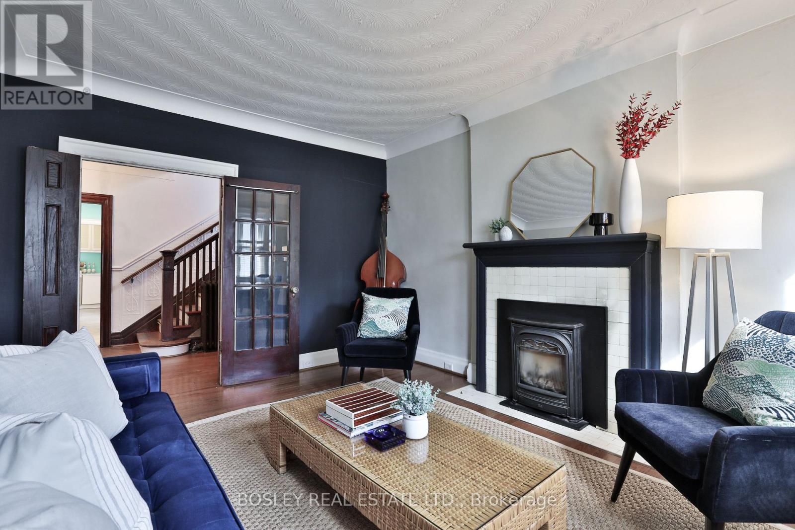 88 Indian Grove, Toronto, Ontario  M6R 2Y4 - Photo 4 - W12964624