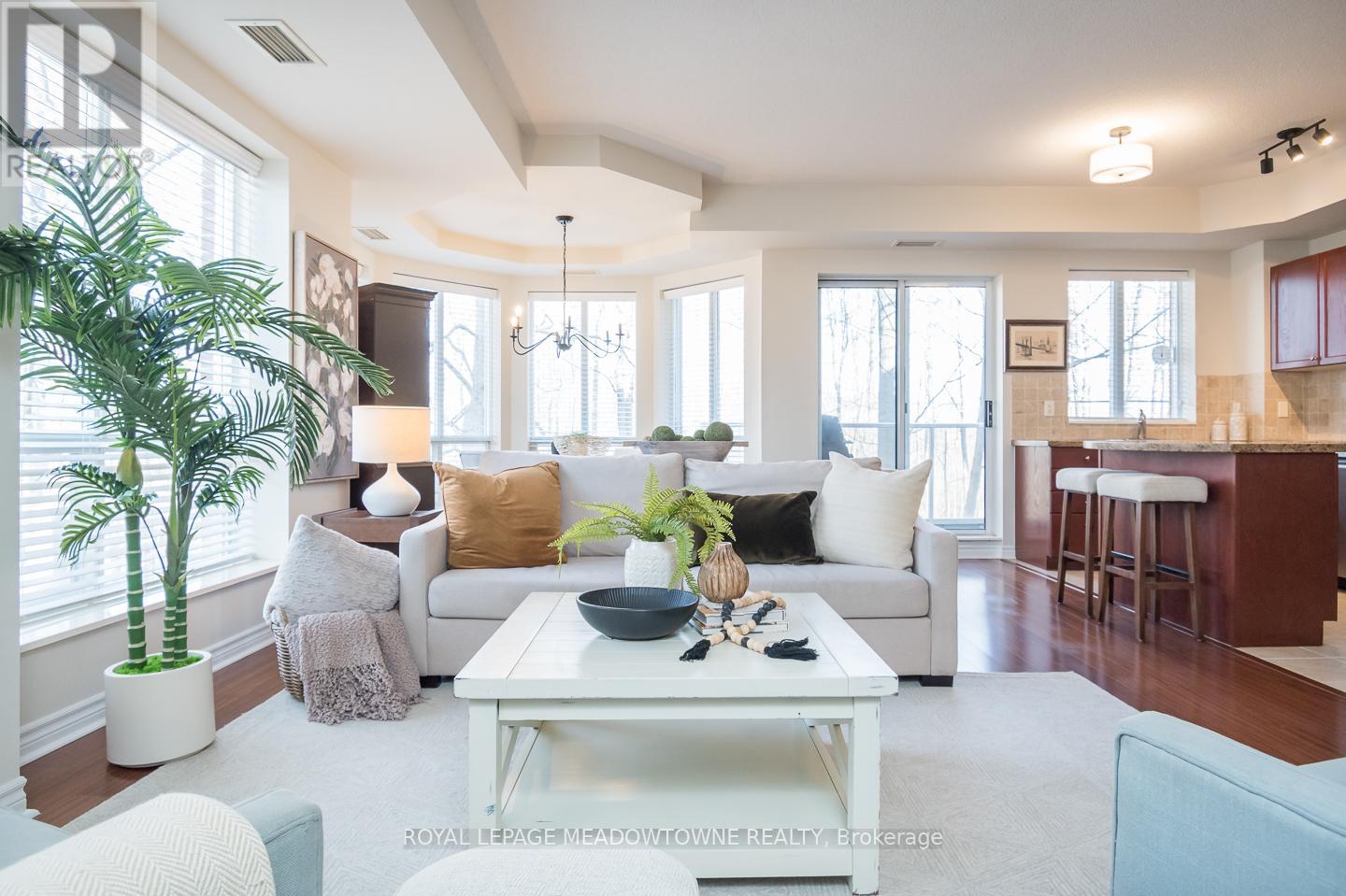 311 - 483 Faith Drive, Mississauga, Ontario  L5R 0A1 - Photo 6 - W12964668