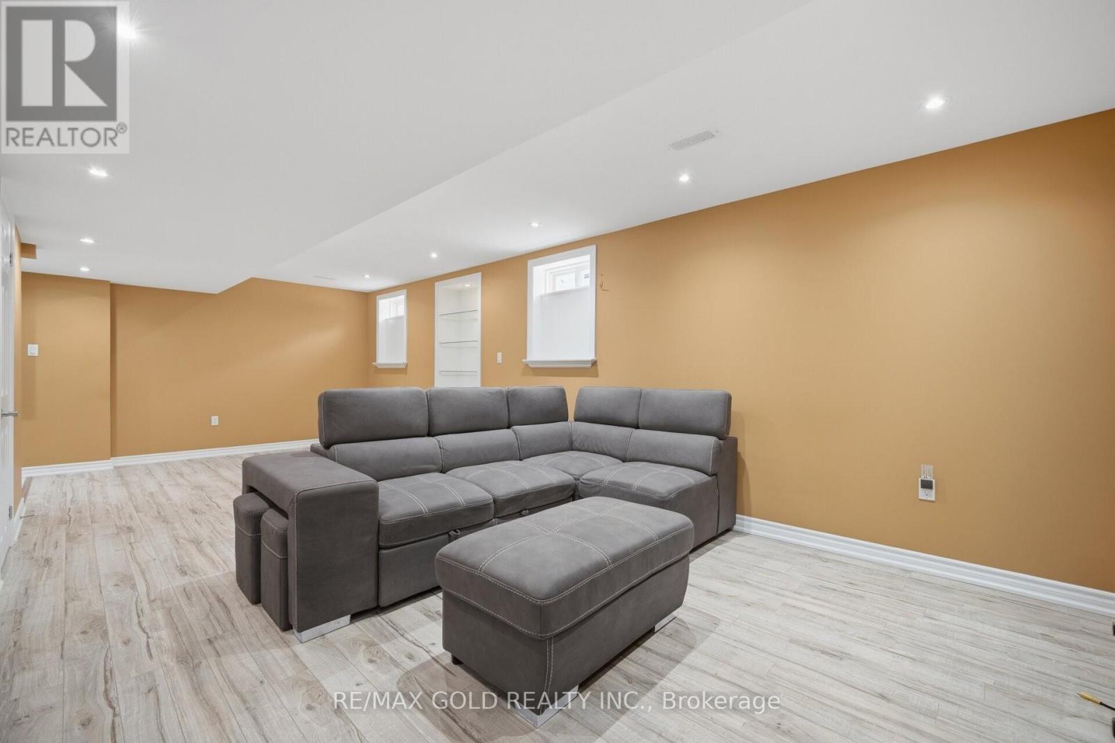 52 Watsonbrook Drive, Brampton, Ontario  L6R 0R3 - Photo 19 - W12964688