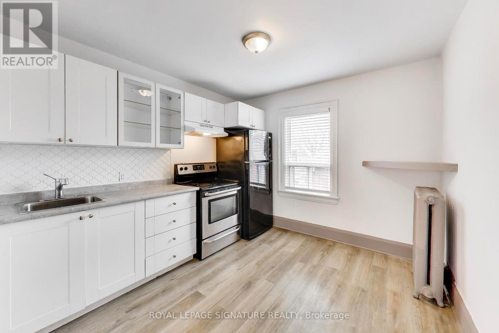 300 Concord Avenue, Toronto, Ontario  M6H 2P6 - Photo 11 - W12964712