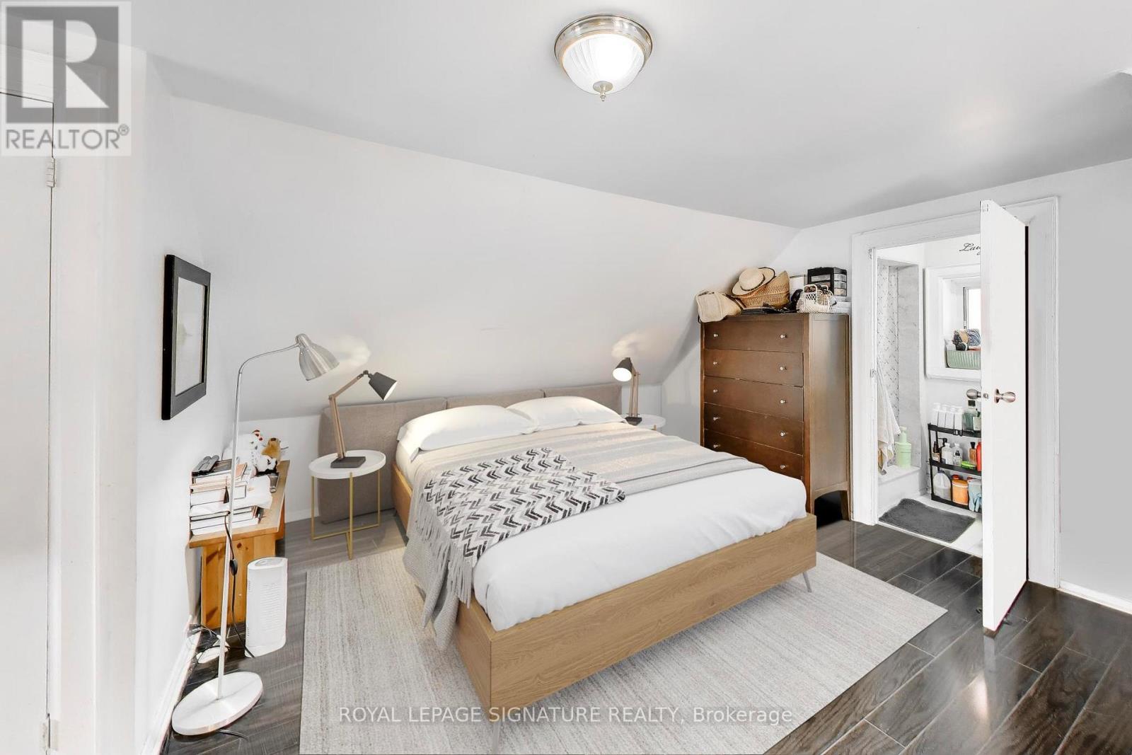 300 Concord Avenue, Toronto, Ontario  M6H 2P6 - Photo 19 - W12964712