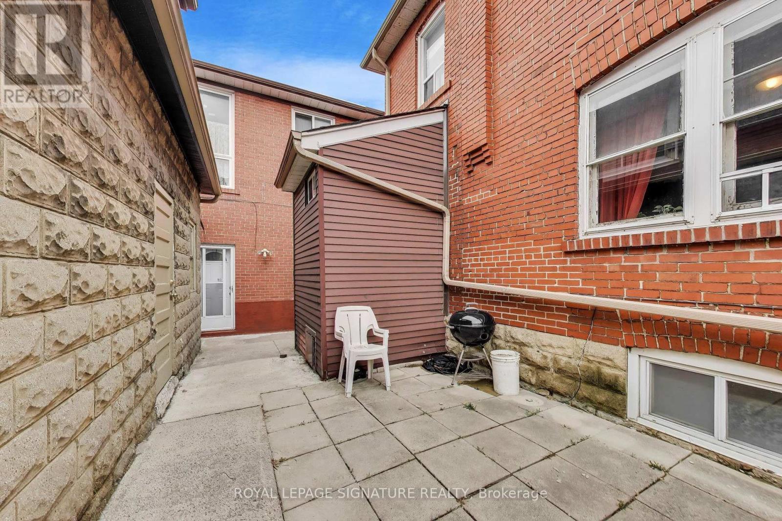 300 Concord Avenue, Toronto, Ontario  M6H 2P6 - Photo 27 - W12964712