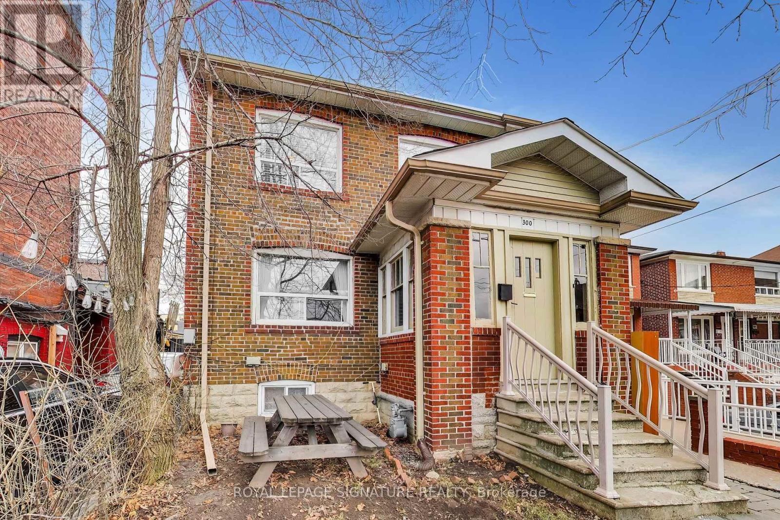 300 Concord Avenue, Toronto, Ontario  M6H 2P6 - Photo 29 - W12964712