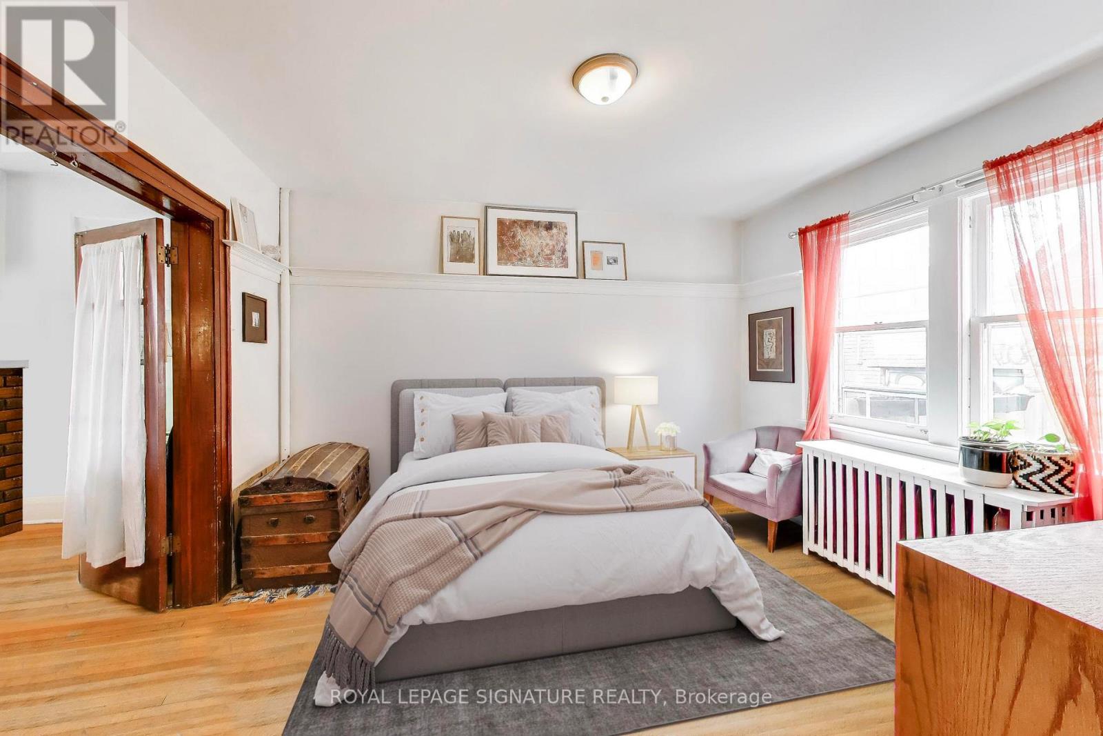 300 Concord Avenue, Toronto, Ontario  M6H 2P6 - Photo 6 - W12964712