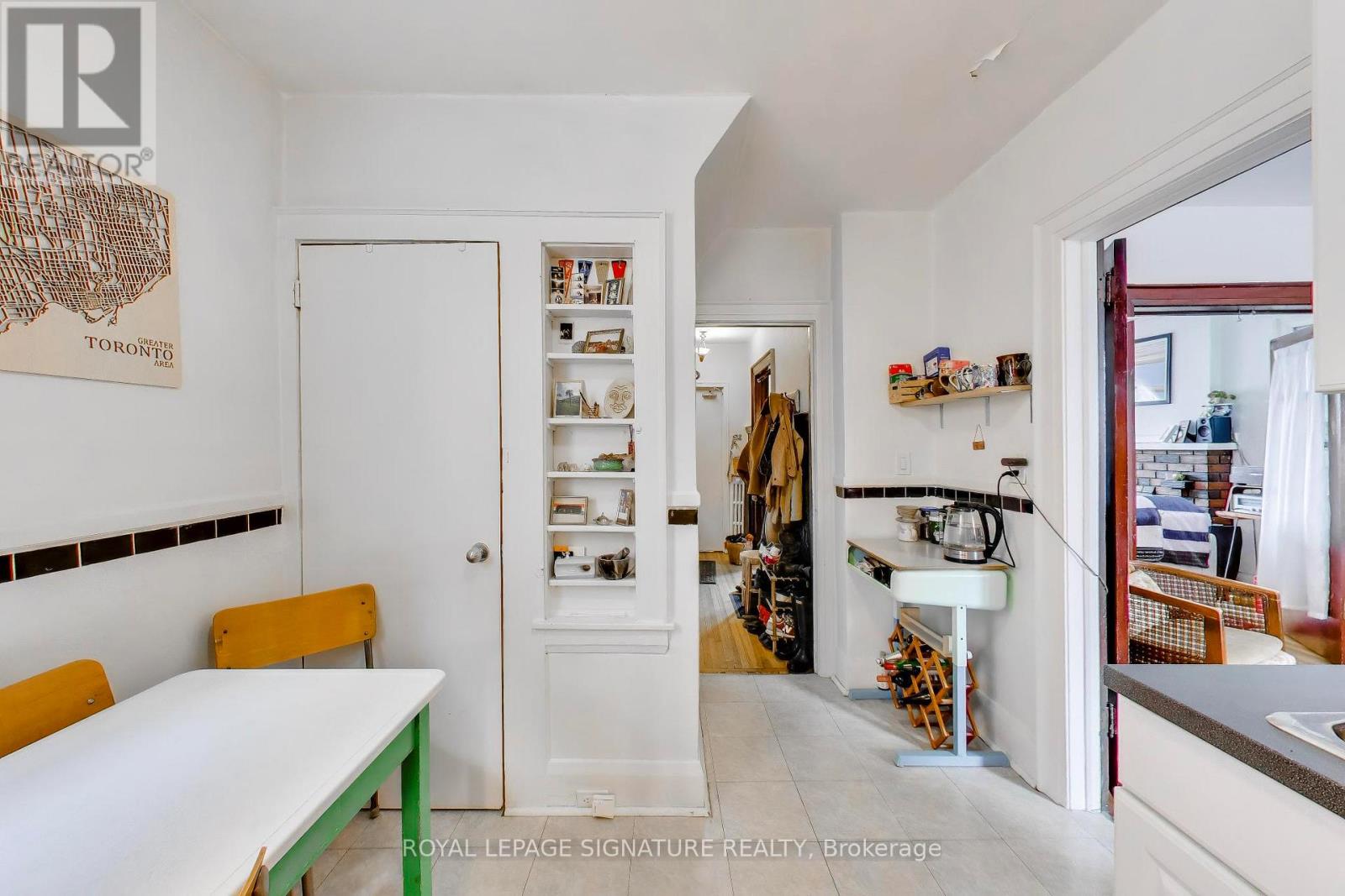 300 Concord Avenue, Toronto, Ontario  M6H 2P6 - Photo 8 - W12964712