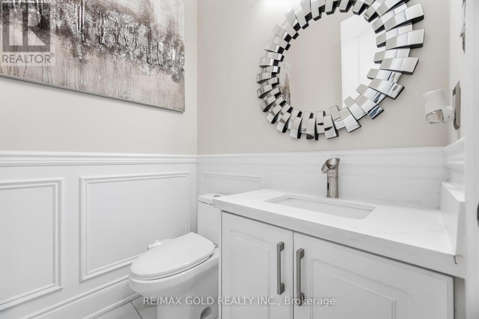 72 Midsummer Drive, Brampton, Ontario  L6P 3E4 - Photo 15 - W12964720