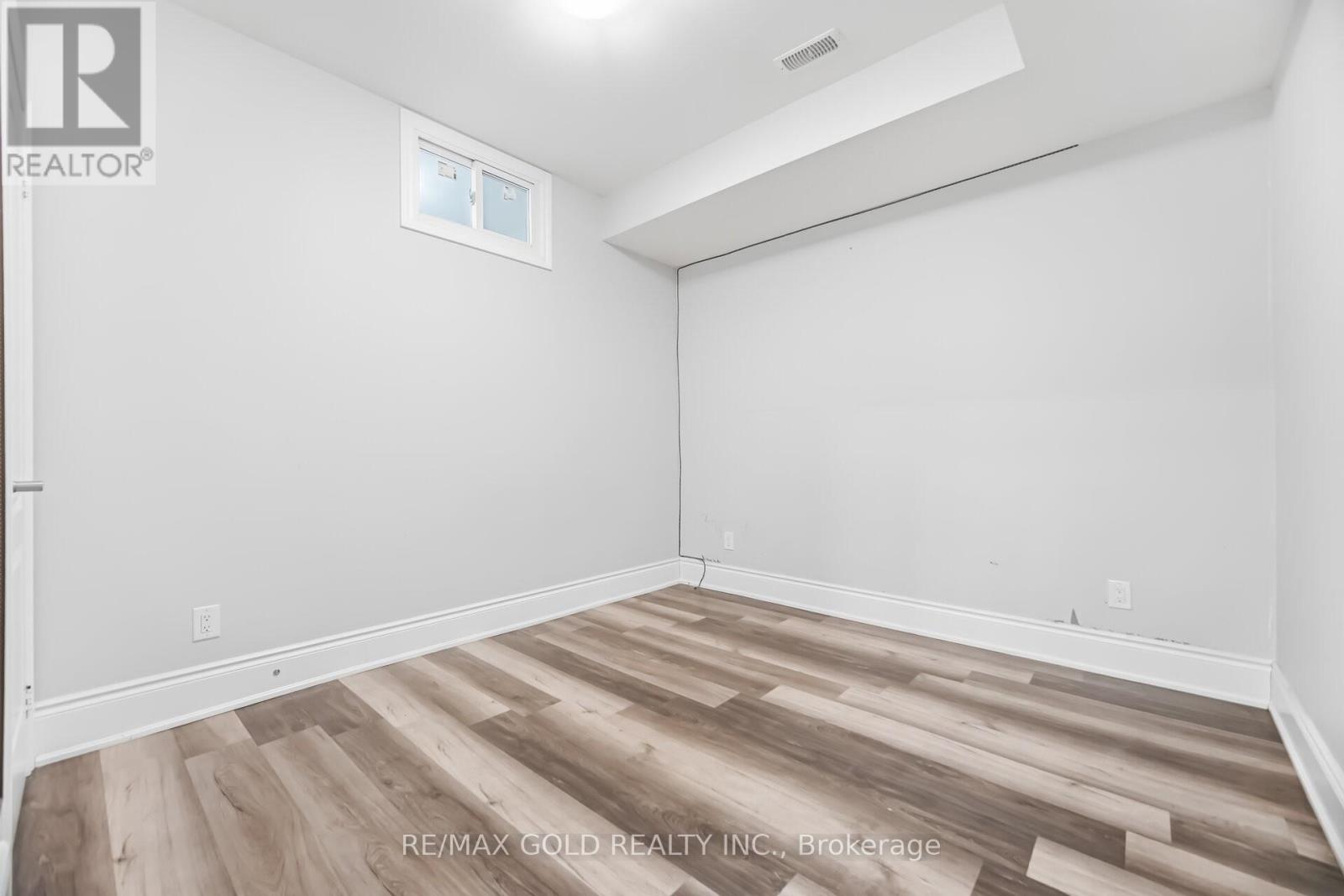 72 Midsummer Drive, Brampton, Ontario  L6P 3E4 - Photo 26 - W12964720