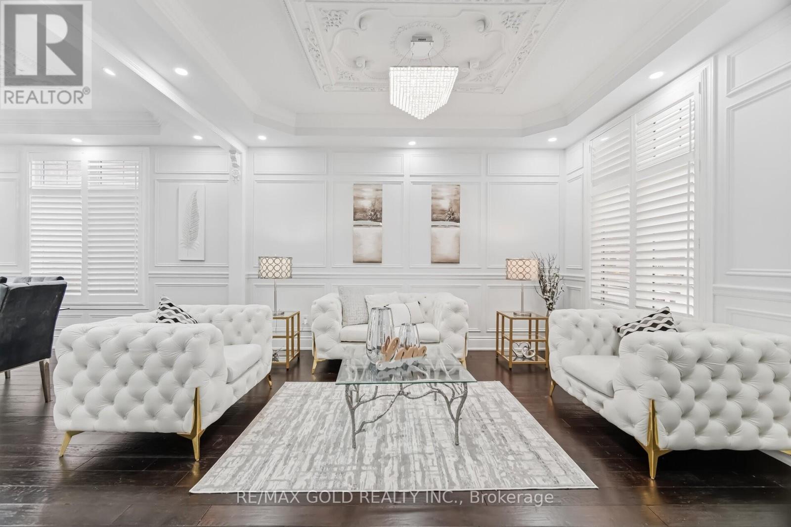 72 Midsummer Drive, Brampton, Ontario  L6P 3E4 - Photo 4 - W12964720