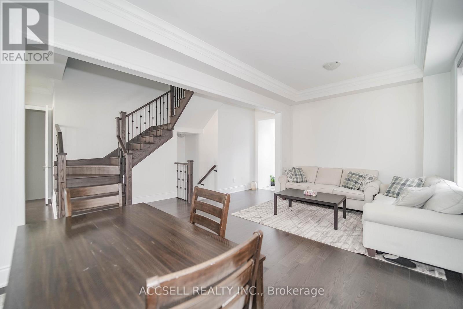 95 James Walker Avenue, Caledon, Ontario  L7C 4N1 - Photo 12 - W12964724