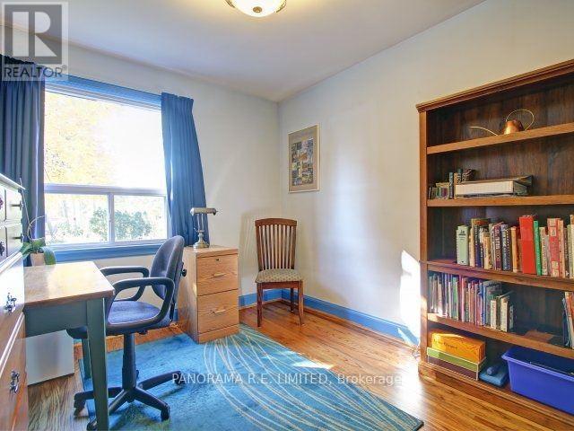 34 Agar Crescent, Toronto, Ontario  M9B 5A6 - Photo 8 - W12964736