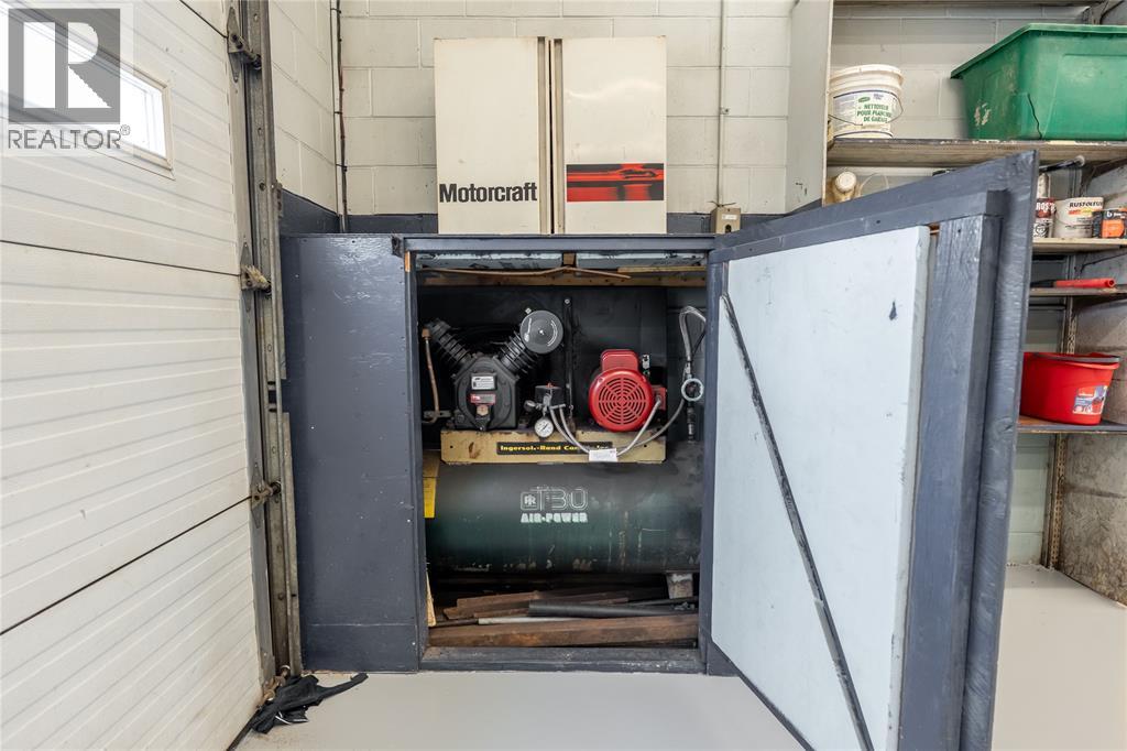 768 Confederation Street, Sarnia, Ontario  N7T 2E3 - Photo 24 - 26007228