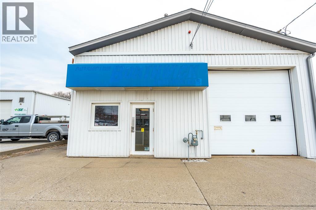 768 Confederation Street, Sarnia, Ontario  N7T 2E3 - Photo 3 - 26007228