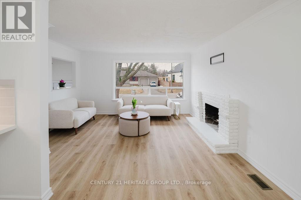 142 Kingslynn Drive, King (King City), Ontario  L7B 1H1 - Photo 4 - N12947882