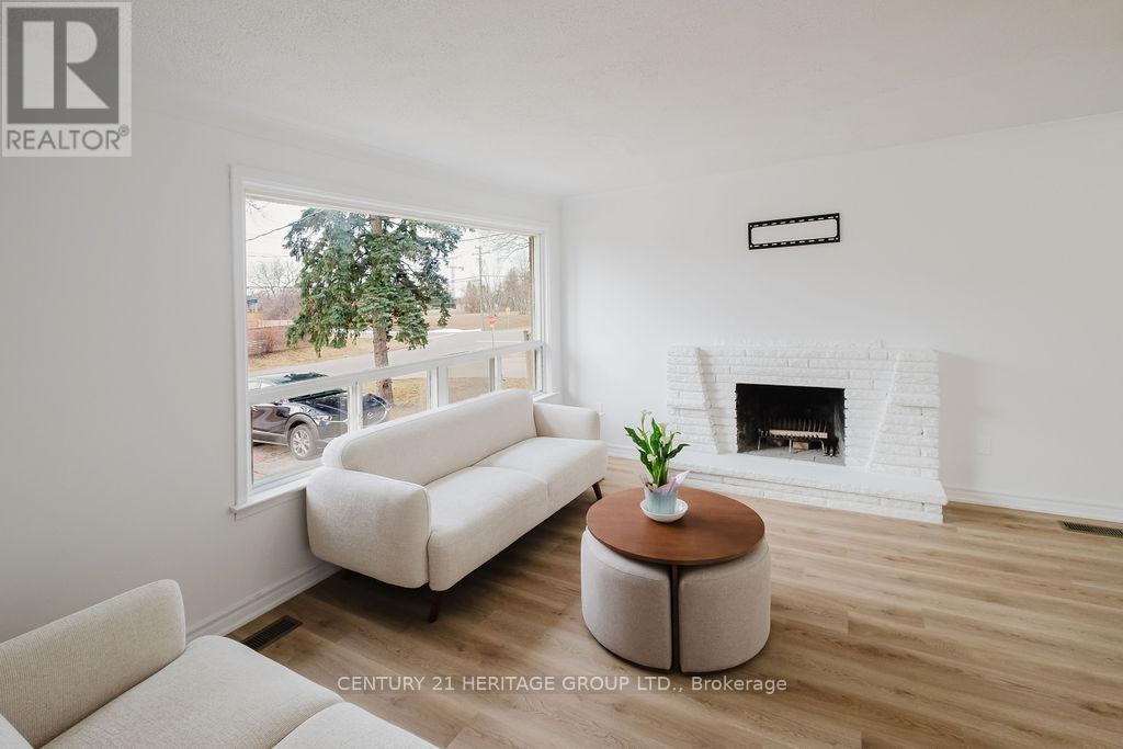 142 Kingslynn Drive, King (King City), Ontario  L7B 1H1 - Photo 3 - N12947882