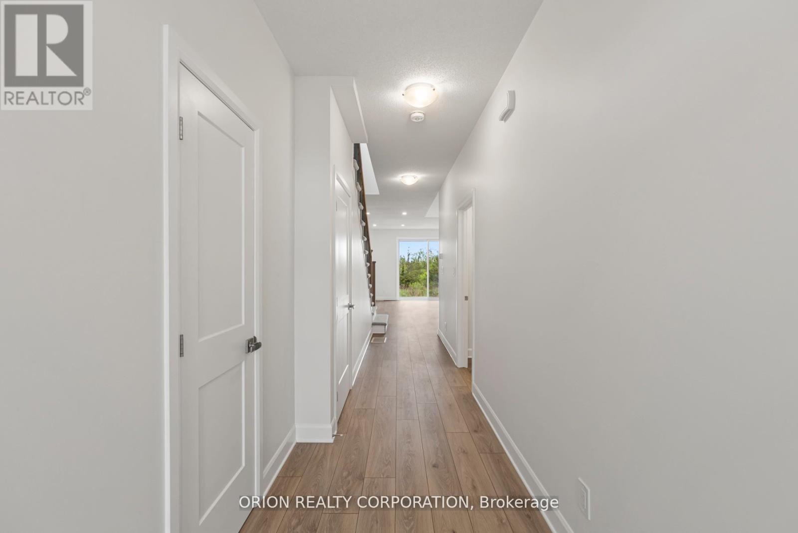 418 Buckthorn Drive, Kingston, Ontario  K7P 0V6 - Photo 3 - X12964234