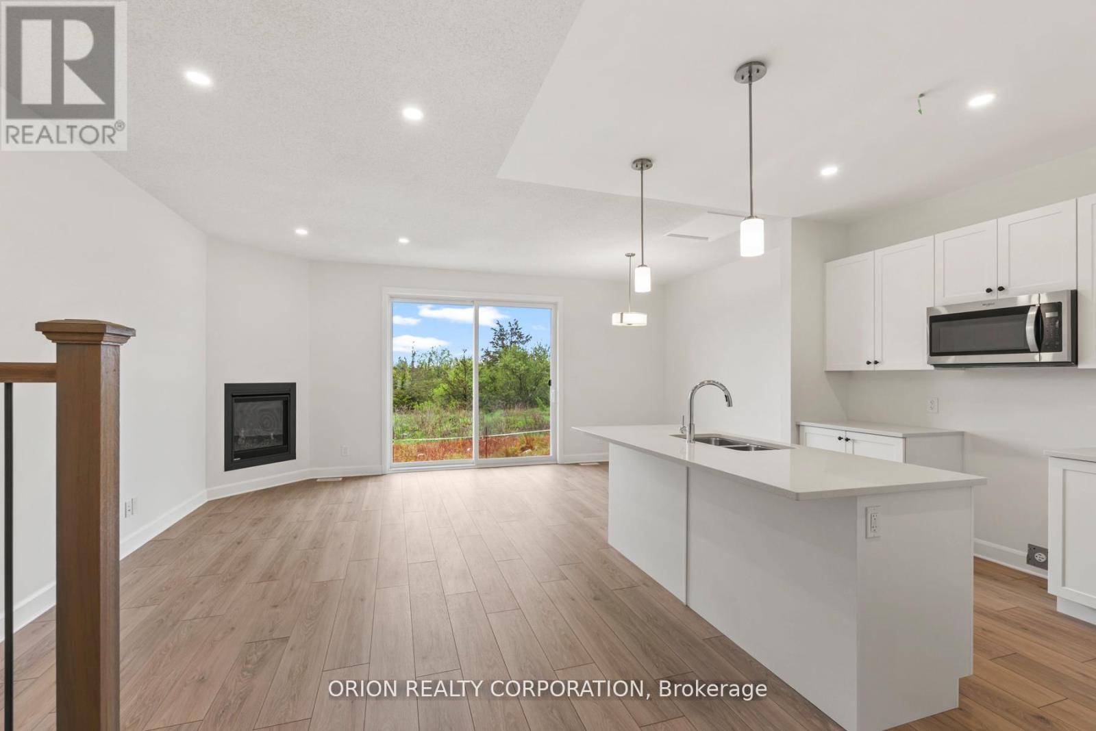 418 Buckthorn Drive, Kingston, Ontario  K7P 0V6 - Photo 5 - X12964234