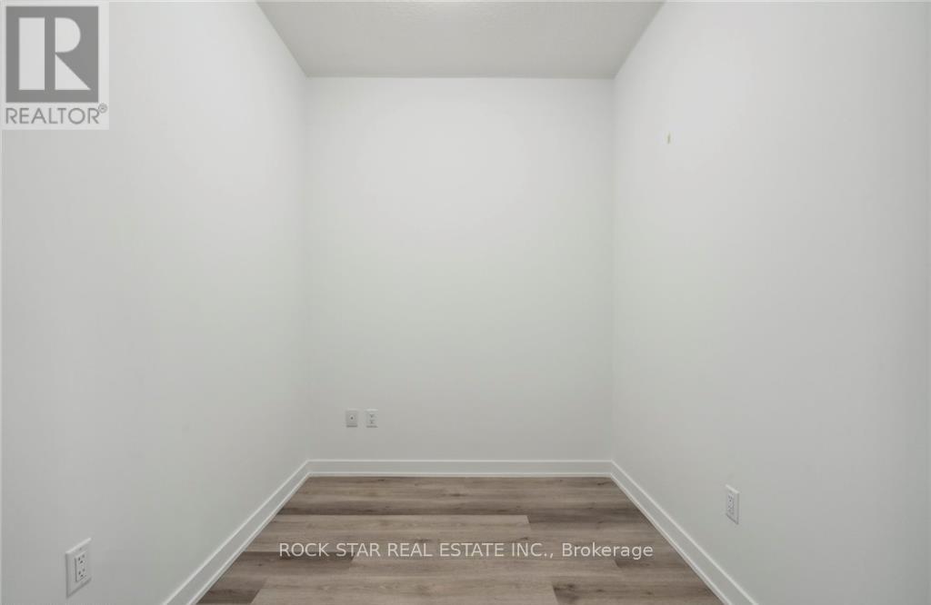 417 - 600 North Service Road, Hamilton, Ontario  L8E 5A7 - Photo 10 - X12964298