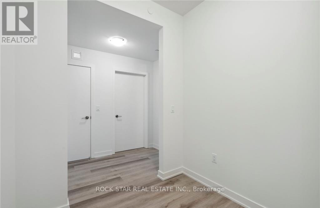 417 - 600 North Service Road, Hamilton, Ontario  L8E 5A7 - Photo 11 - X12964298