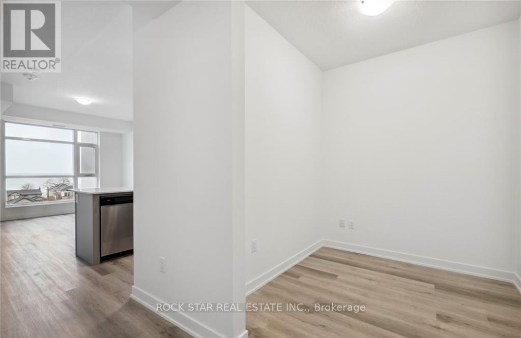 417 - 600 North Service Road, Hamilton, Ontario  L8E 5A7 - Photo 4 - X12964298