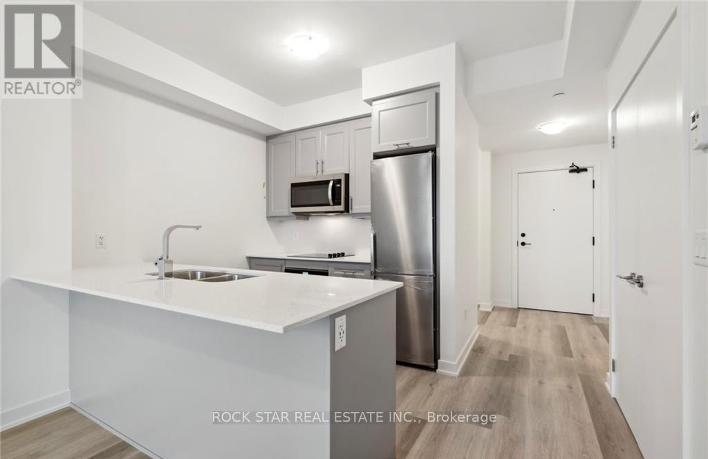 417 - 600 North Service Road, Hamilton, Ontario  L8E 5A7 - Photo 5 - X12964298