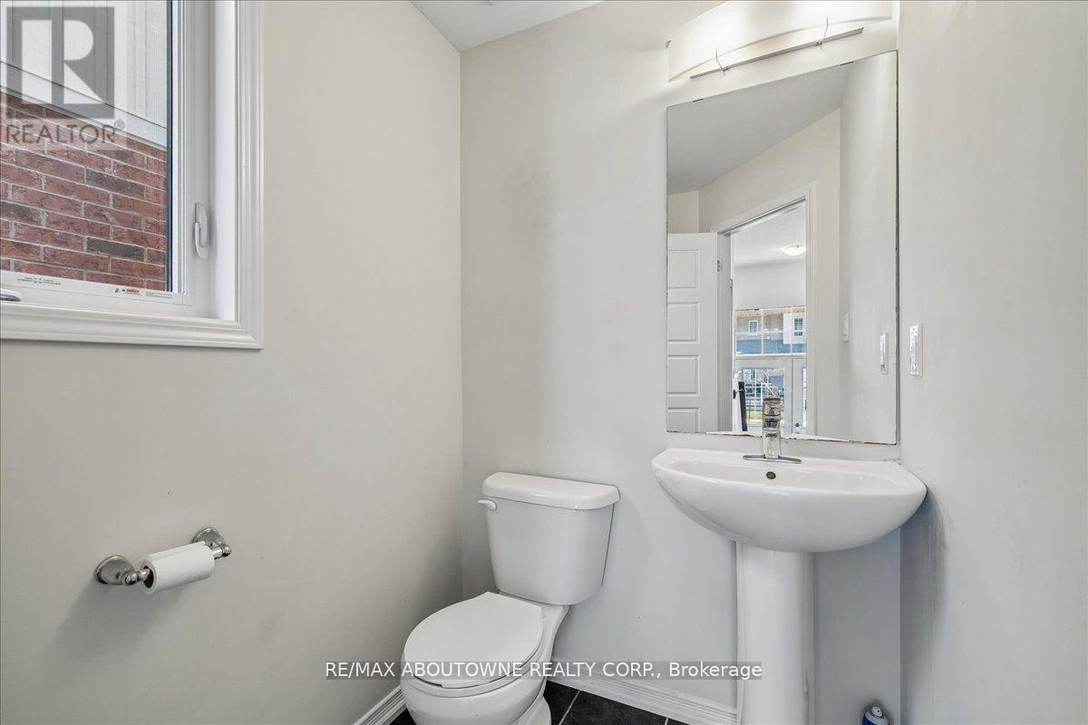 7608 Tupelo Crescent, Niagara Falls, Ontario  L2H 3S5 - Photo 13 - X12964330