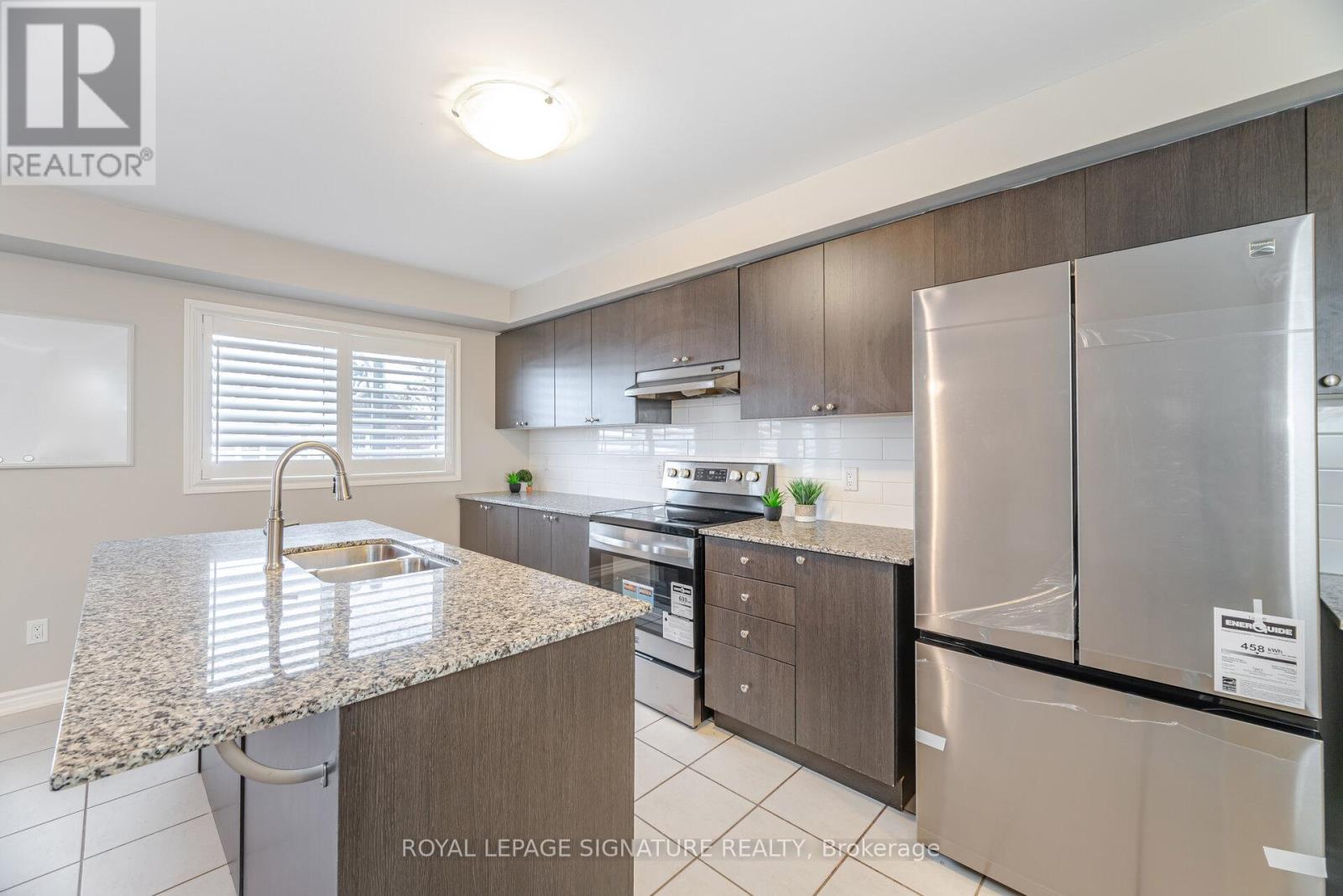 514 Goldenrod Lane, Kitchener, Ontario  N2R 0Y7 - Photo 16 - X12964366