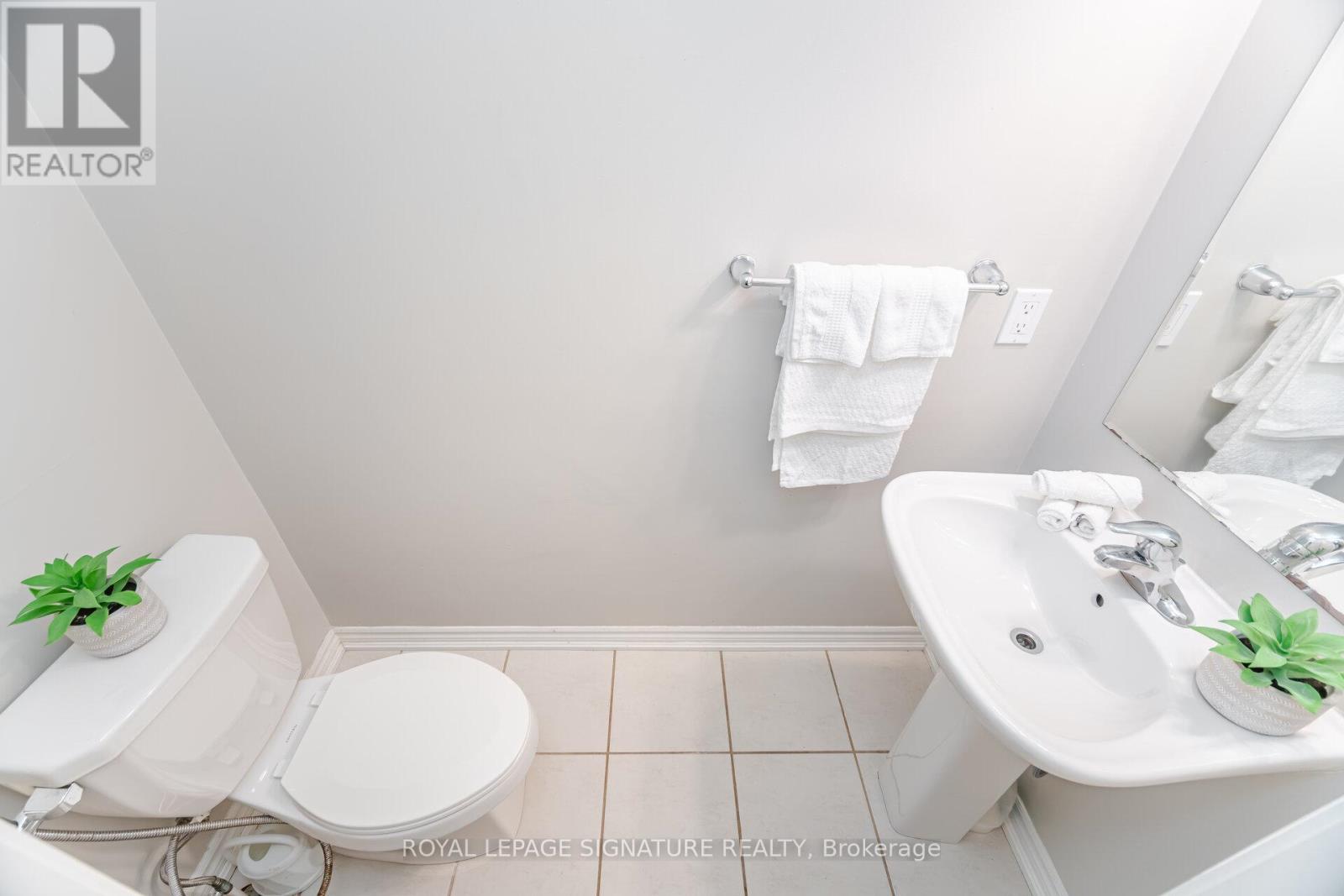 514 Goldenrod Lane, Kitchener, Ontario  N2R 0Y7 - Photo 22 - X12964366