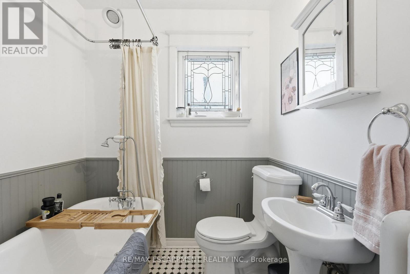 1 Rutherford Avenue, Hamilton, Ontario  L8M 1Y3 - Photo 21 - X12964374