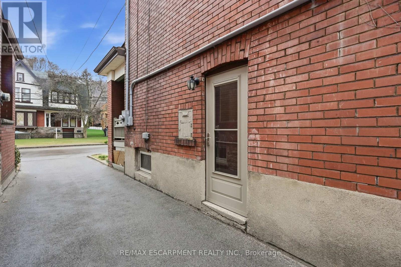 1 Rutherford Avenue, Hamilton, Ontario  L8M 1Y3 - Photo 43 - X12964374