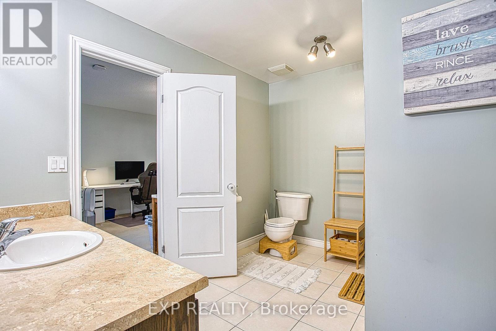 2 - 25 Ivybridge Drive, Hamilton, Ontario  L8E 0A5 - Photo 21 - X12964382