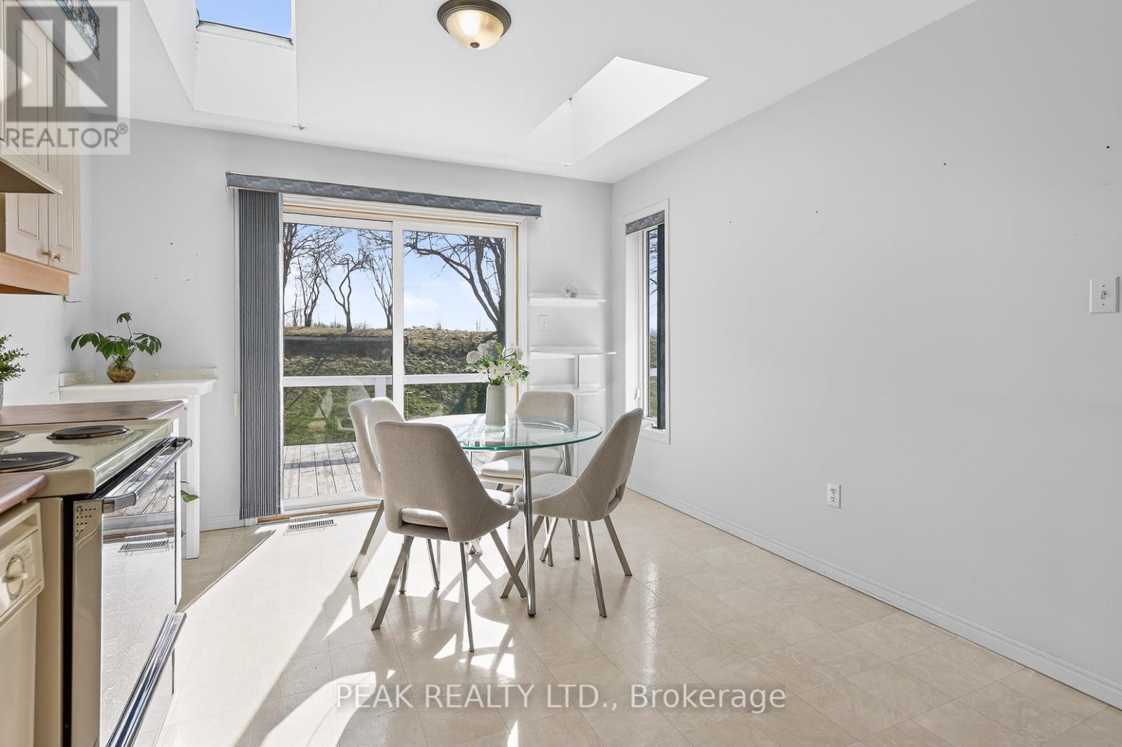 39 Summit Crescent, Wilmot, Ontario  N3A 2G4 - Photo 10 - X12964394