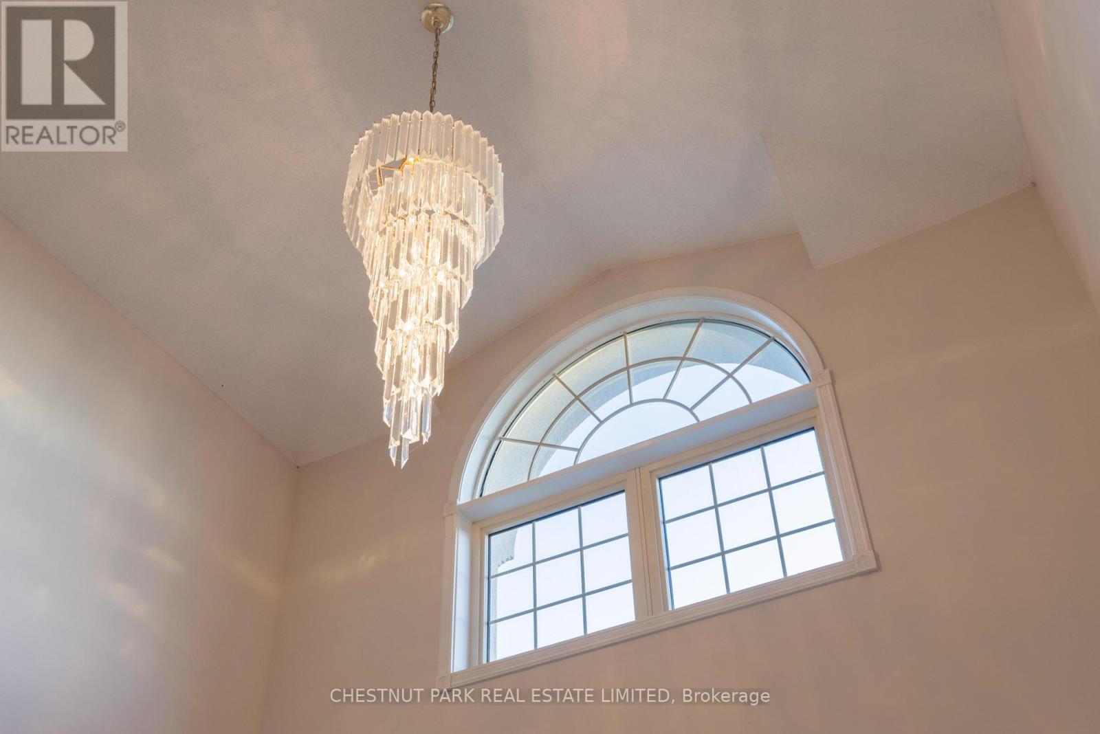 81 Francis Creek Boulevard, St. Catharines, Ontario  L2W 1B3 - Photo 10 - X12964480