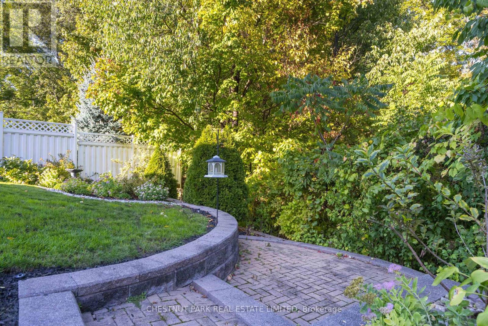 81 Francis Creek Boulevard, St. Catharines, Ontario  L2W 1B3 - Photo 42 - X12964480