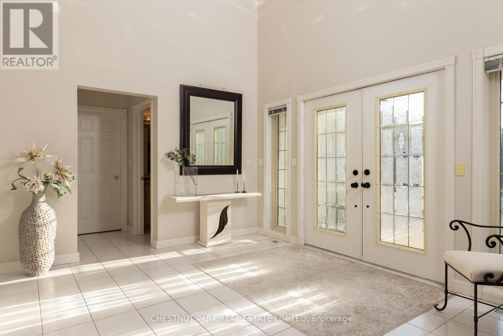 81 Francis Creek Boulevard, St. Catharines, Ontario  L2W 1B3 - Photo 9 - X12964480