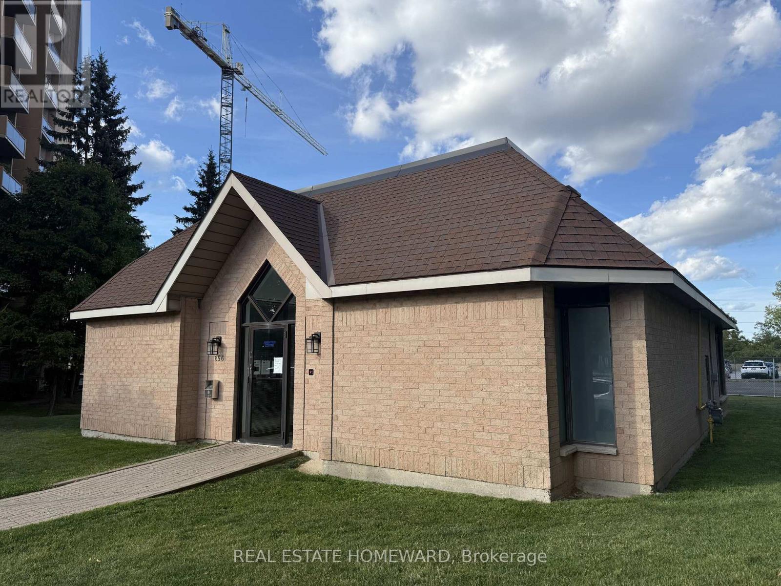 Photo 12 of 15 for 1505 - 860 Commissioners Road E