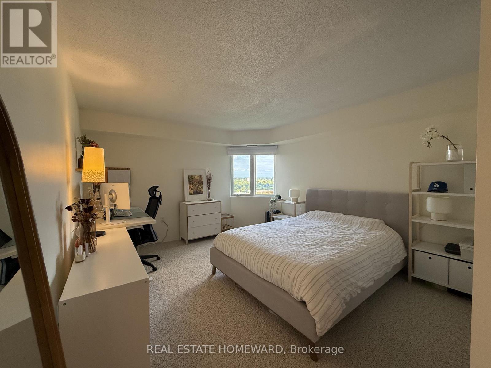 Photo 8 of 15 for 1505 - 860 Commissioners Road E