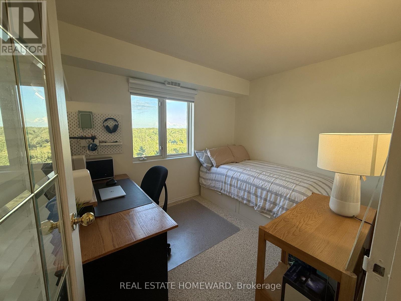 Photo 9 of 15 for 1505 - 860 Commissioners Road E