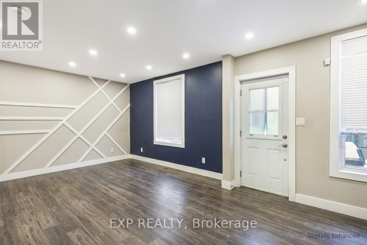 27 Ashley Street, Hamilton, Ontario  L8L 5S5 - Photo 6 - X12964568