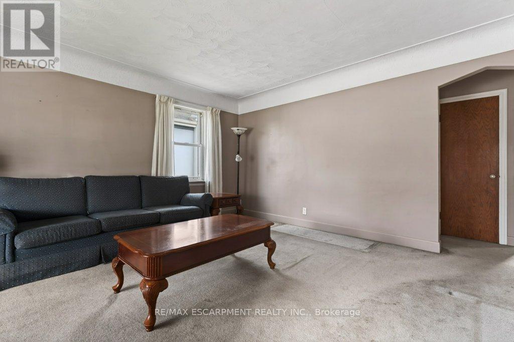 69 West 4th Street, Hamilton, Ontario  L9C 3M6 - Photo 11 - X12964606