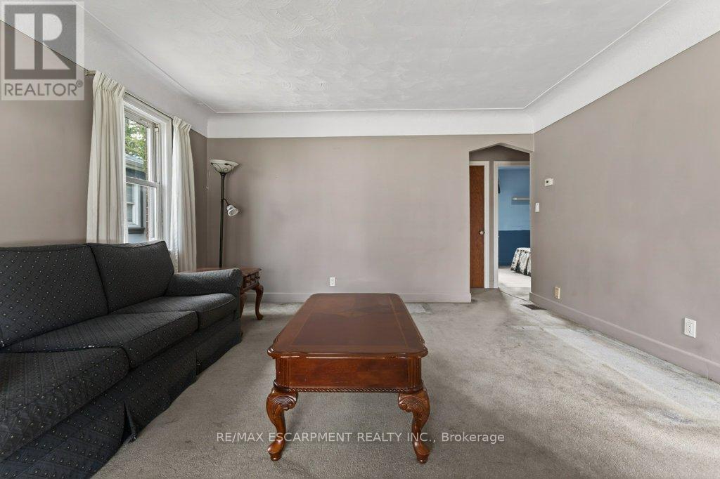 69 West 4th Street, Hamilton, Ontario  L9C 3M6 - Photo 14 - X12964606