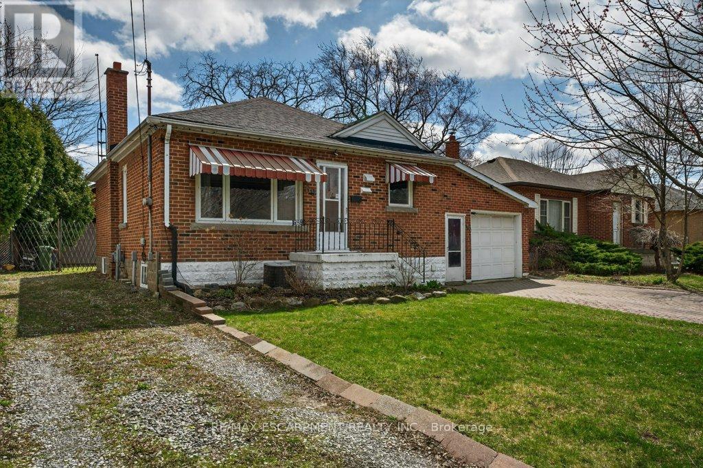 69 West 4th Street, Hamilton, Ontario  L9C 3M6 - Photo 2 - X12964606