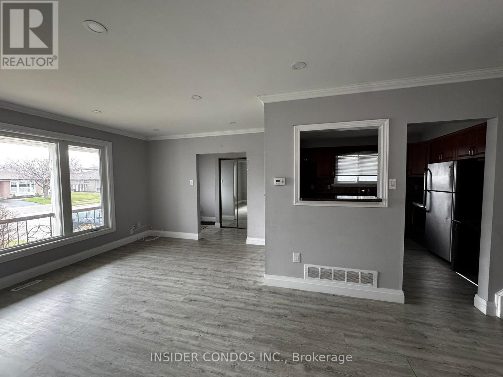 Upper - 49 Doncaster Drive, Brampton, Ontario  L6T 1S8 - Photo 10 - W12780522