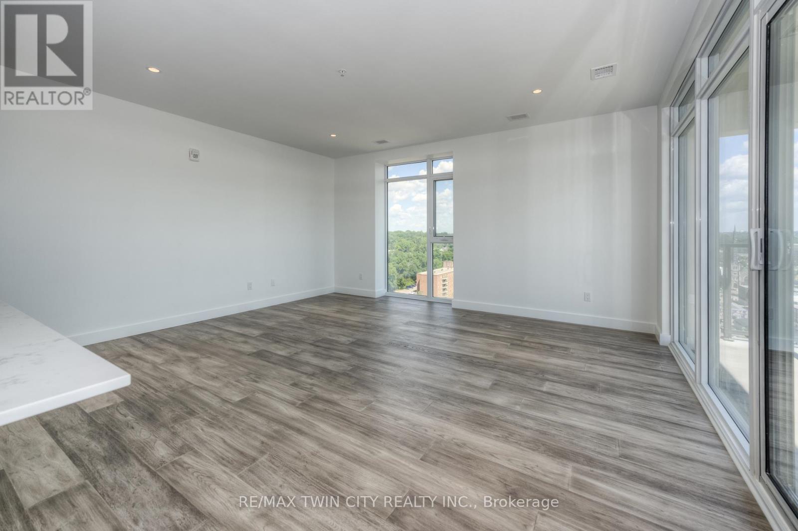 1413 - 50 Grand Avenue S, Cambridge, Ontario  N1S 2L8 - Photo 11 - X12964628