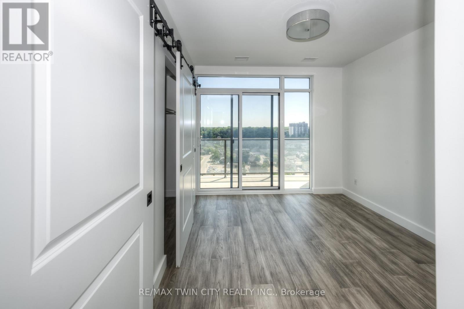 1413 - 50 Grand Avenue S, Cambridge, Ontario  N1S 2L8 - Photo 14 - X12964628