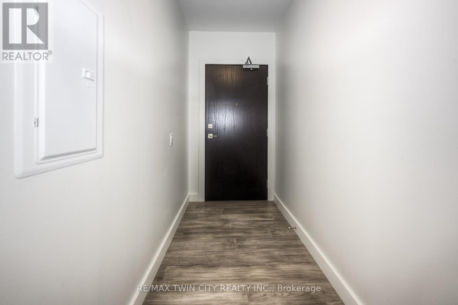 1413 - 50 Grand Avenue S, Cambridge, Ontario  N1S 2L8 - Photo 2 - X12964628