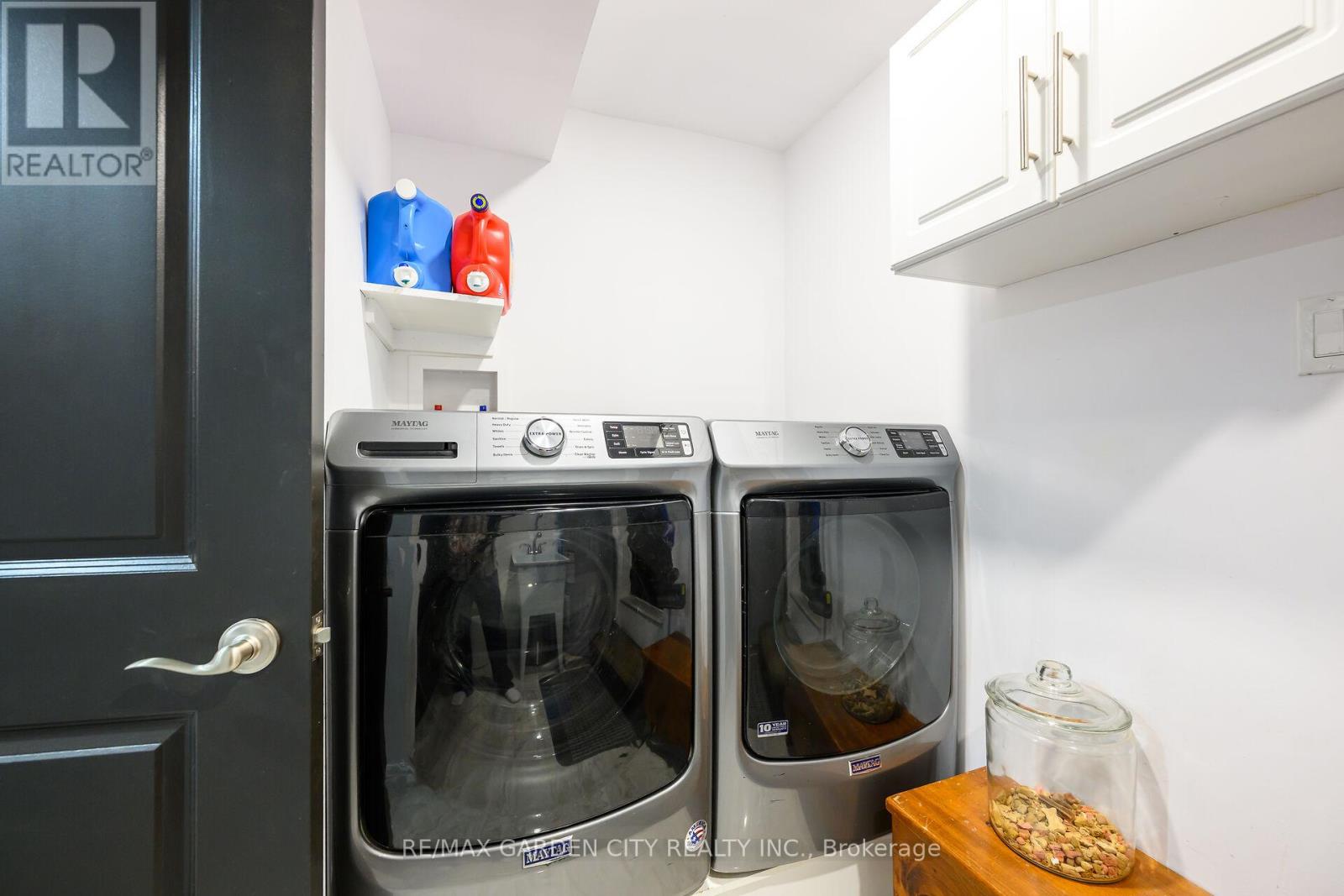 8 Bendamere Drive, Grimsby, Ontario  L3M 2N3 - Photo 24 - X12964662