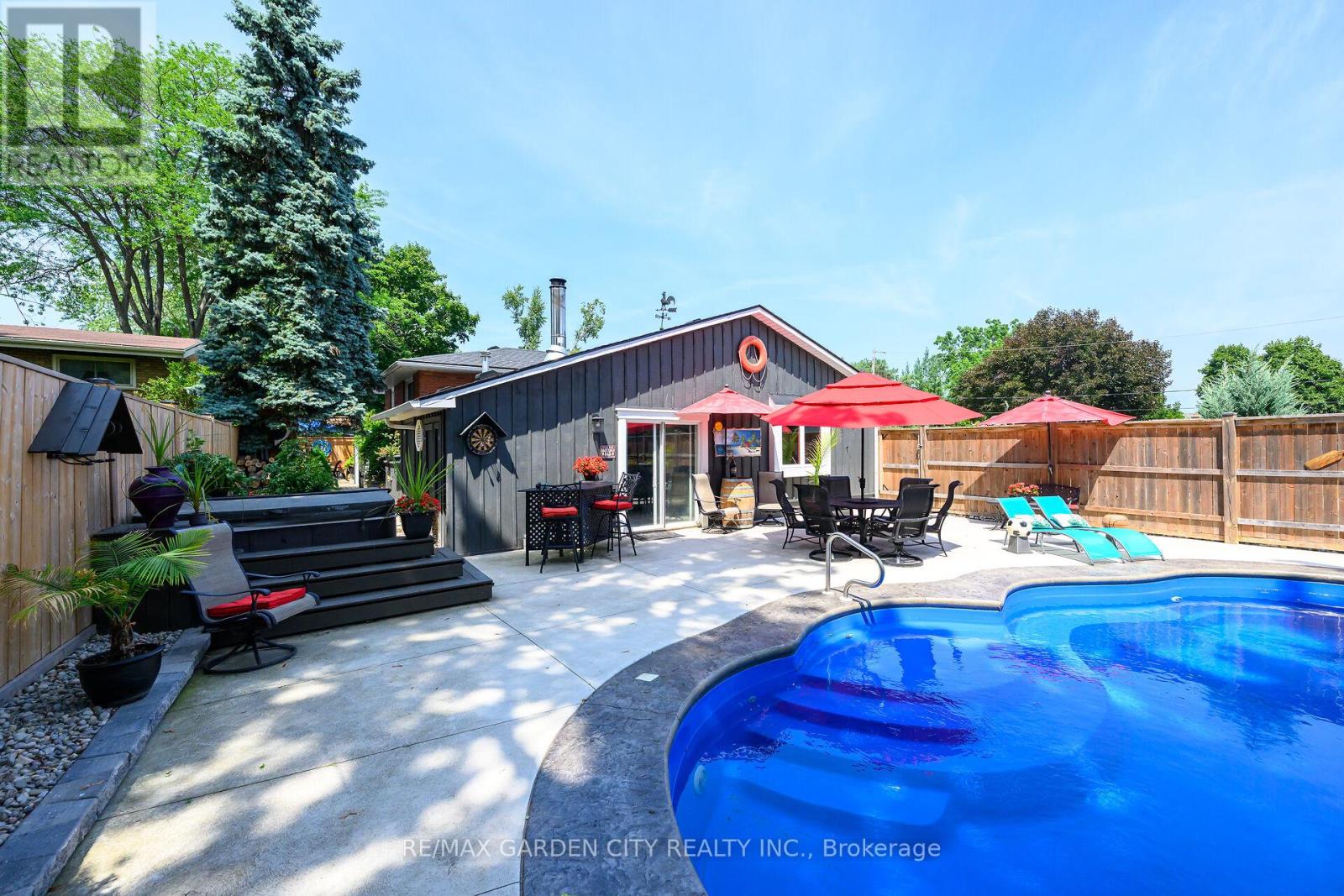 8 Bendamere Drive, Grimsby, Ontario  L3M 2N3 - Photo 35 - X12964662