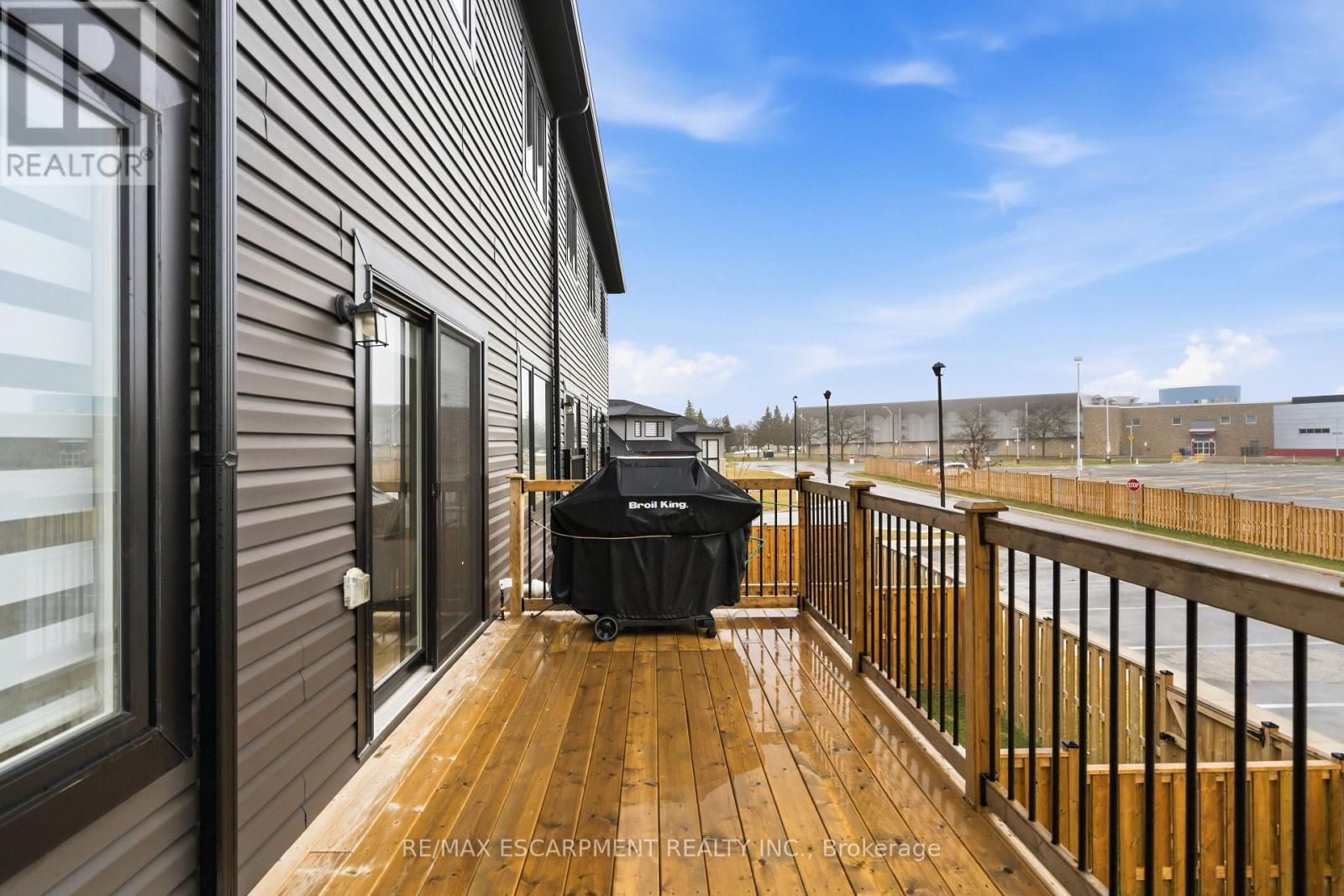 7 Cadwell Lane, Hamilton, Ontario  L9C 0E7 - Photo 42 - X12964666